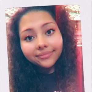 Meet your Posher, Daysi